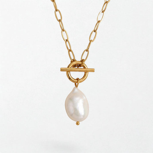 Baroque Toggle Pearl Necklace - 18K Gold Plated - Solveig