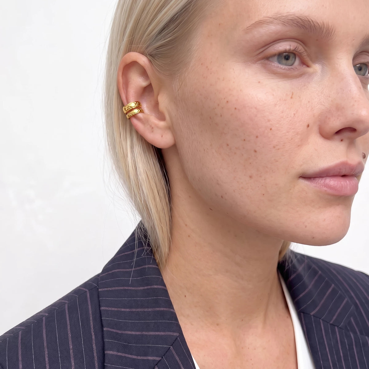 Carved Floral Double Ear Cuff - 18K Gold Plated - Clemence