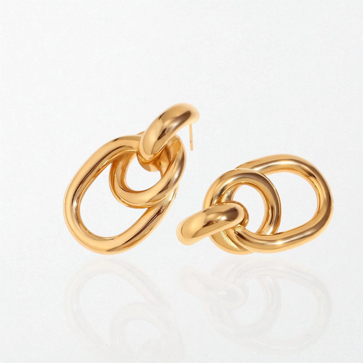 Chunky Interlocking Link Earrings - 18K Gold Plated - Camilla