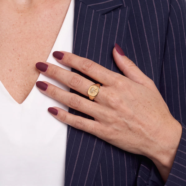 Engraved Flower Signet Ring - 18K Gold Plated - Rosalind