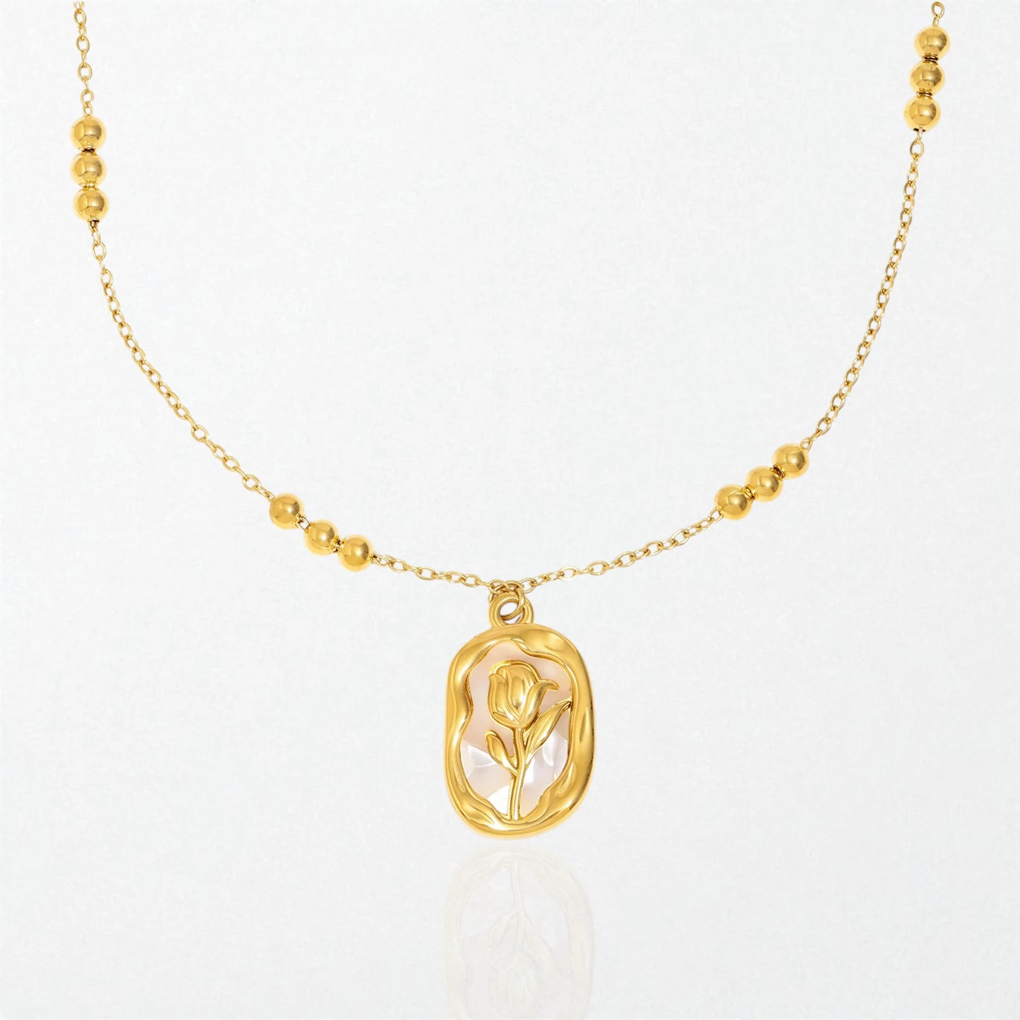 Mother of Pearl Rose Necklace - 18K Gold Plated - Rosalie